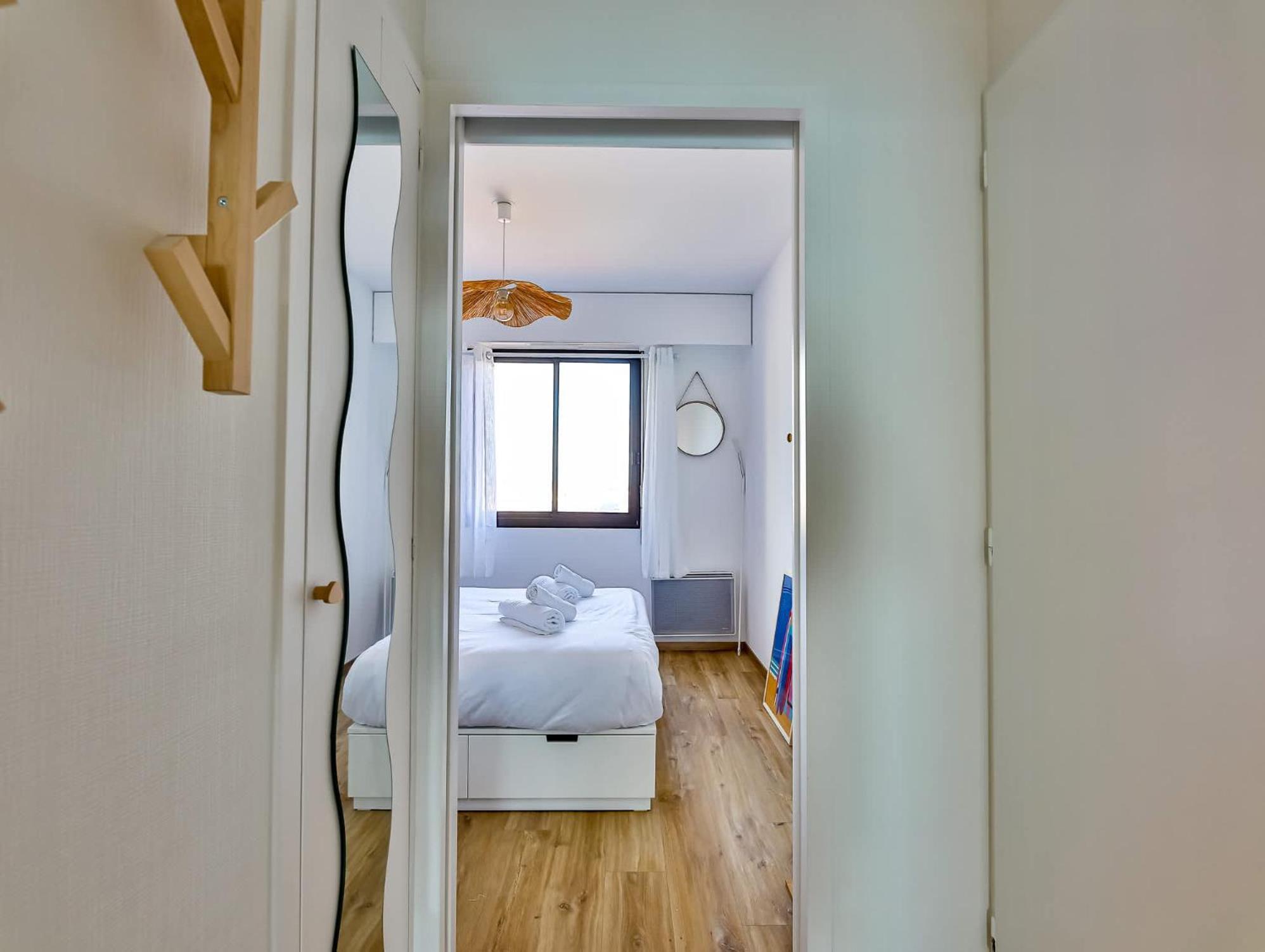 Appartement Au Pied De La Plage, Vue Imprenable Sur La Mer 莱萨布勒-多洛讷 外观 照片