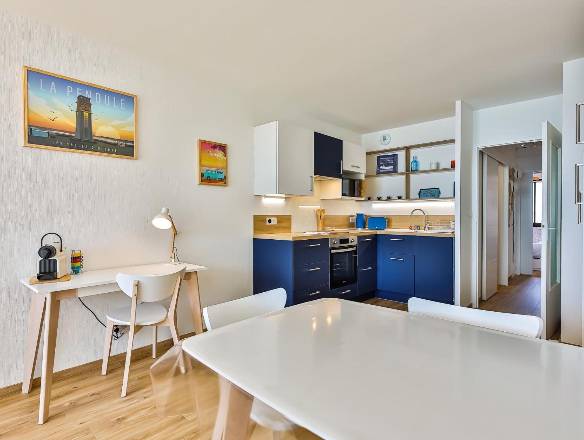 Appartement Au Pied De La Plage, Vue Imprenable Sur La Mer 莱萨布勒-多洛讷 外观 照片